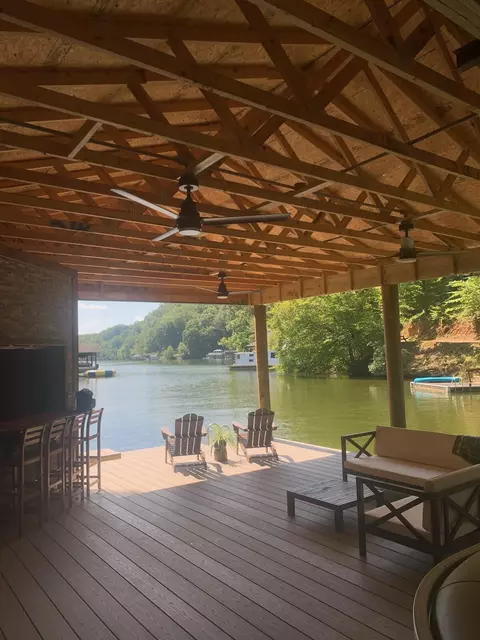 302 Point Dr, Hardy, VA 24101 photo 17
