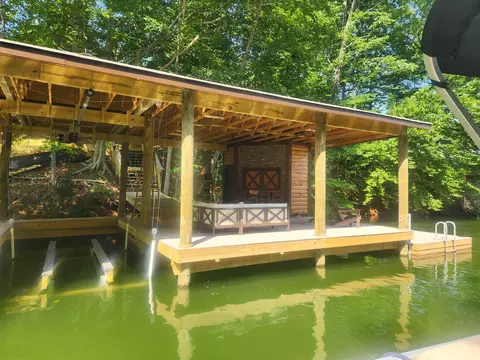 302 Point Dr, Hardy, VA 24101 photo 24