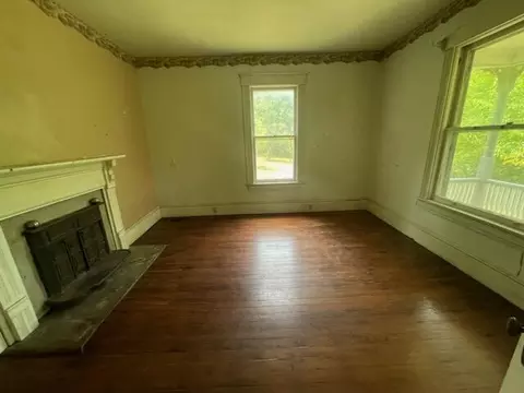 391 Riverside Dr, Eagle Rock, VA 24085 photo 6