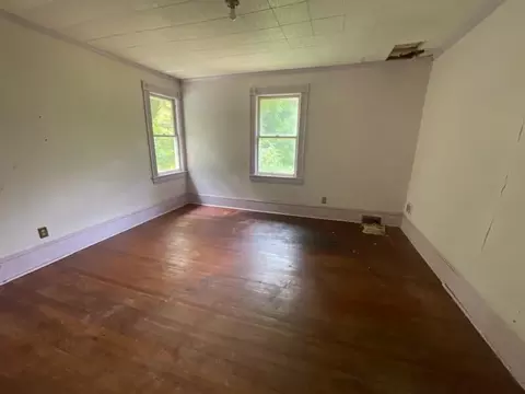 391 Riverside Dr, Eagle Rock, VA 24085 photo 9