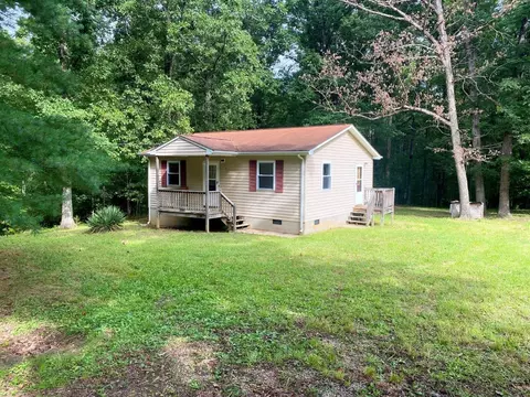 223 Roach Moore Ln, Chatham, VA 24531