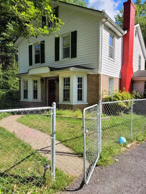 1506 Midland Trl Covington VA 24426 20 Photos Movoto