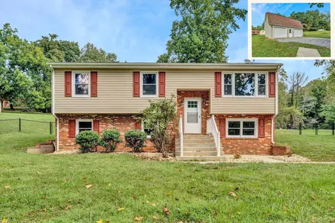 15 White Oak Dr, Blue Ridge, VA 24064