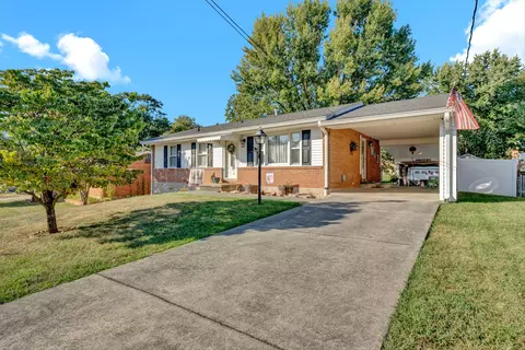 509 Holiday Rd, Vinton, VA 24179