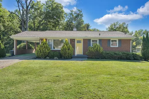 2117 Meadowbrook Rd NW, Roanoke, VA 24017