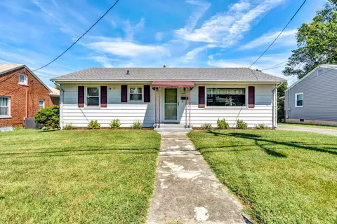 715 Piedmont Ave, Salem, VA 24153