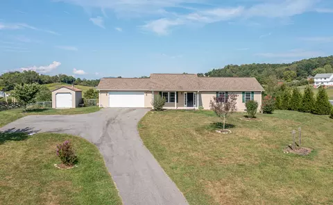 520 Blue Ridge Tpke, Fincastle, VA 24090