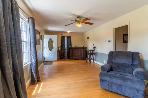 110 Waugh Dr, Galax, VA 24333