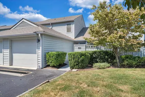 2406 Post Oak Rd, Salem, VA 24153