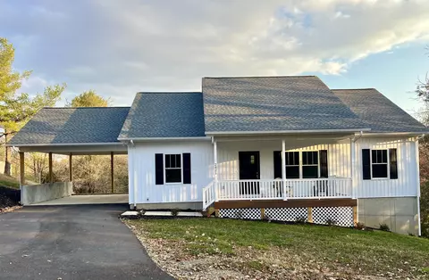 2421 Cannaday Rd NE, Roanoke, VA 24012