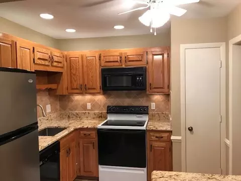 3400 Kim Ct #A17, Roanoke, VA 24018