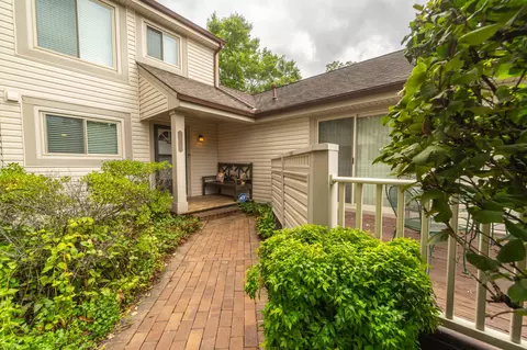 8565 Muirfield Cir, Roanoke, VA 24019