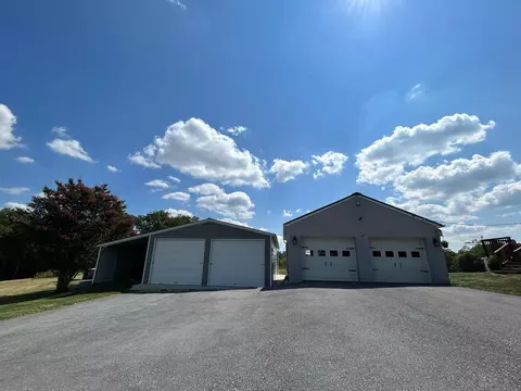 3256 Morgans Mill Rd, Goodview, VA 24095 photo 3