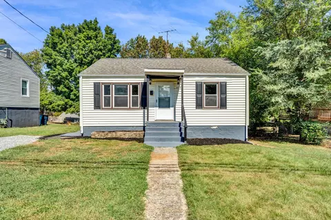 4715 Hazelridge Rd NW, Roanoke, VA 24012