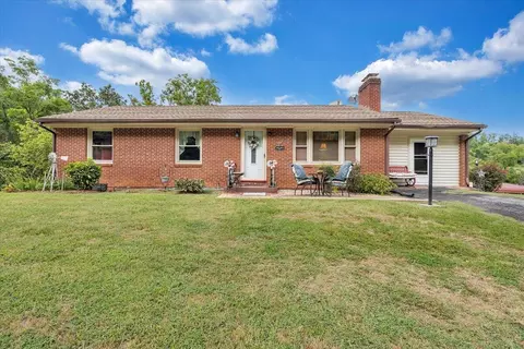 16636 Big Island Hwy, Big Island, VA 24526