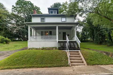 16 Fredonia Ave, Lynchburg, VA 24503
