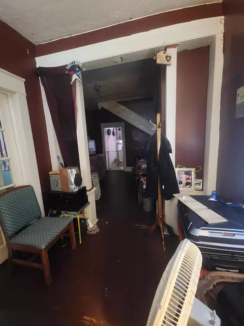 219 E Ridgeway St, Clifton Forge, VA 24422 photo 11