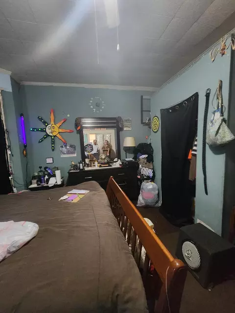 219 E Ridgeway St, Clifton Forge, VA 24422 photo 13