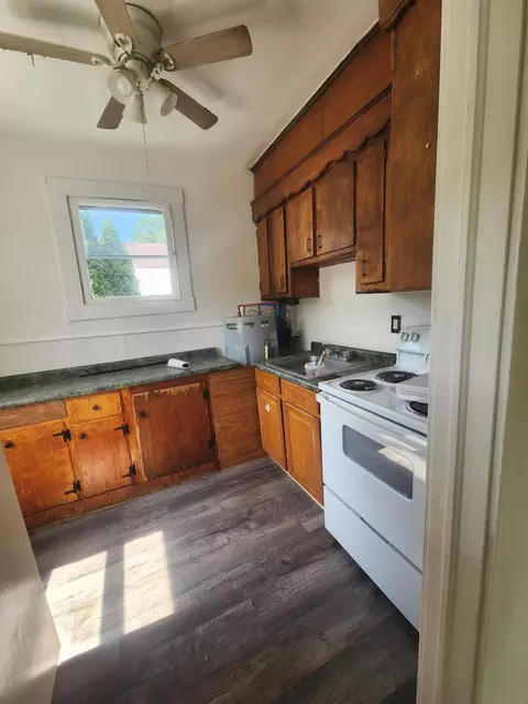 219 E Ridgeway St, Clifton Forge, VA 24422 photo 20