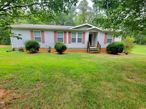119 Foxfire Rd, Wirtz, VA 24184