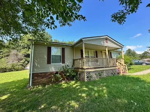 101 Pine St, Chatham, VA 24531 photo 2