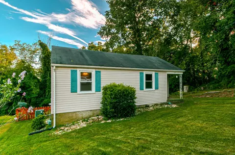 129 Polk St, Radford, VA 24141