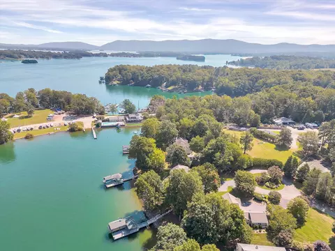 51 Spinnaker Dr, Union Hall, VA 24176 photo 3