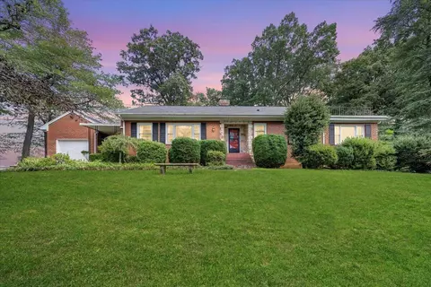 2864 Mt Pleasant Blvd, Roanoke, VA 24014