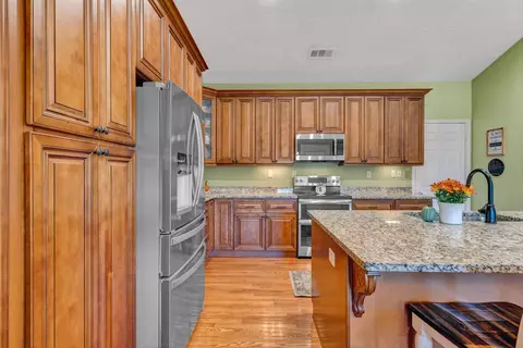 2667 Lilly Dr, Salem, VA 24153 photo 9