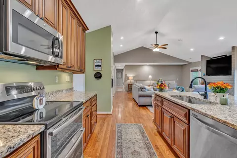 2667 Lilly Dr, Salem, VA 24153 photo 10