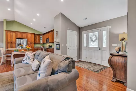 2667 Lilly Dr, Salem, VA 24153 photo 6