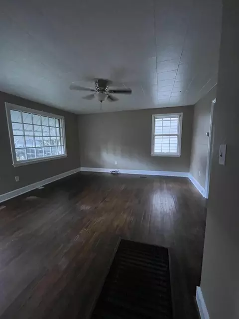2122 Fallon Ave SE, Roanoke, VA 24013 photo 3