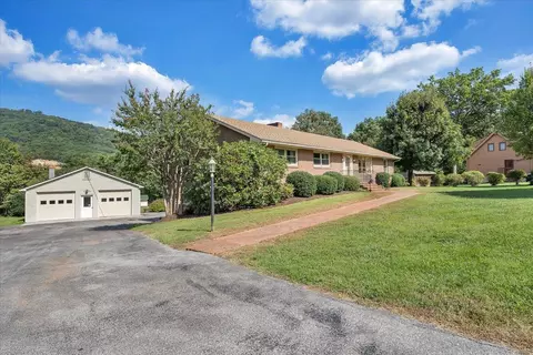 548 Litchell Rd, Salem, VA 24153 photo 3