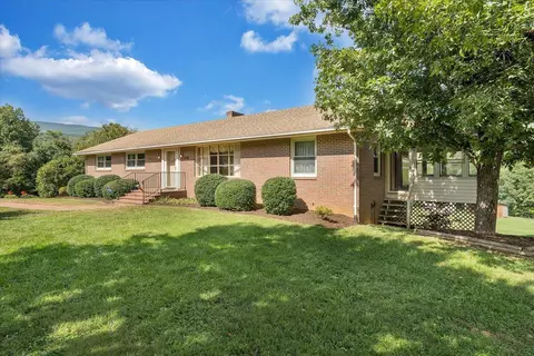 548 Litchell Rd, Salem, VA 24153 photo 2