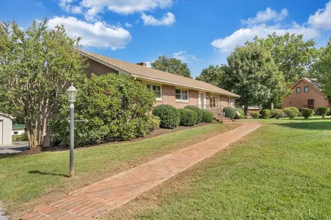 548 Litchell Rd, Salem, VA 24153 photo 4