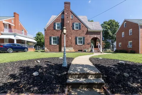 3423 Courtland Rd NW, Roanoke, VA 24012