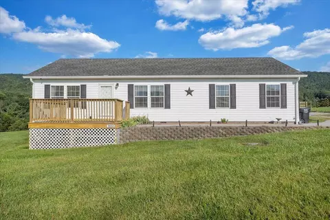 9233 Newport Rd, Catawba, VA 24070