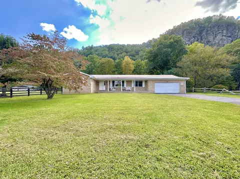 140 Maple Ln, Covington, VA 24426 photo 10