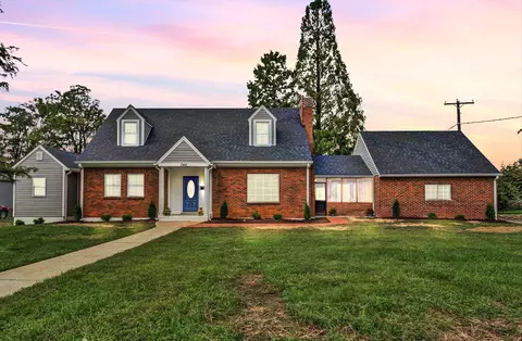 345 High St, Salem, VA 24153
