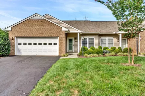4302 Garstview Cir, Roanoke, VA 24018