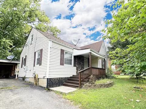 1061 Macgill St, Pulaski, VA 24301