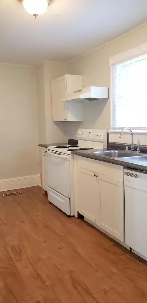 541 Mcdowell Ave NW, Roanoke, VA 24016 photo 8