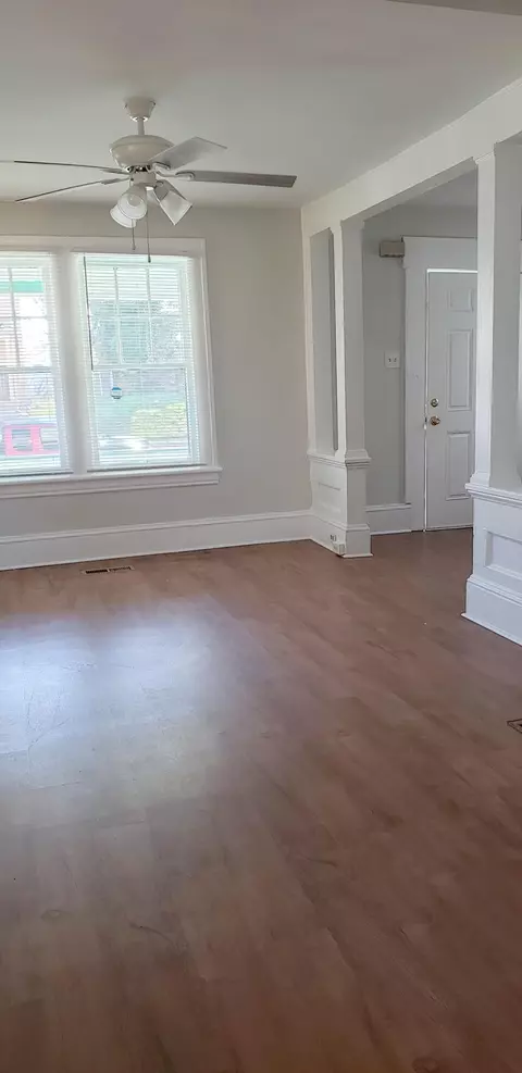 541 Mcdowell Ave NW, Roanoke, VA 24016 photo 3