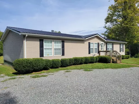 1117 Lucy Wade Rd, Rocky Mount, VA 24151