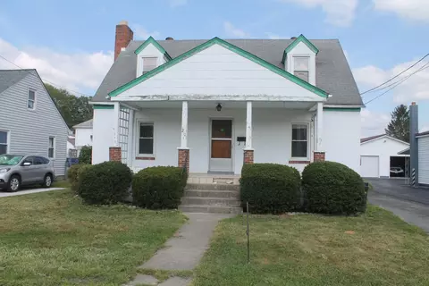 212 W Phillip St, Covington, VA 24426