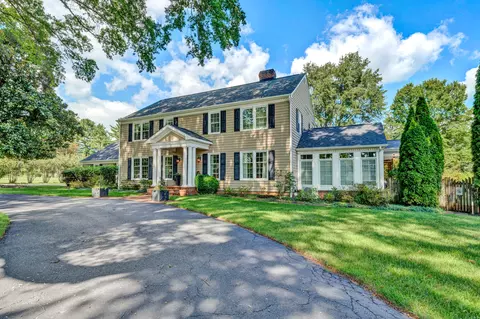 1250 Pickwick Ln, Salem, VA 24153