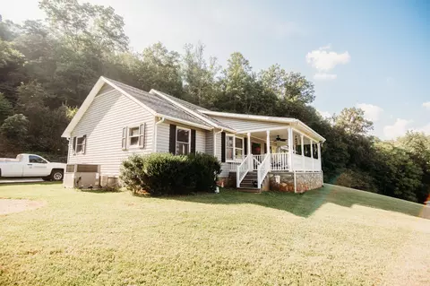 3197 Lee Elgin Rd, Woolwine, VA 24185 photo 2