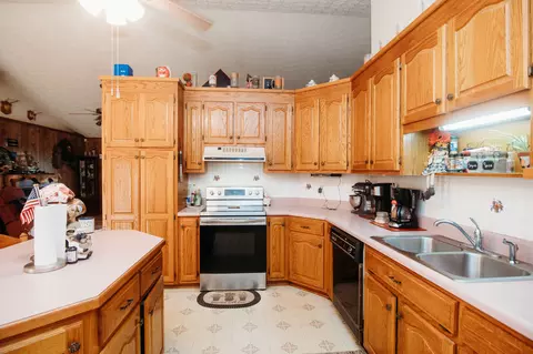 3197 Lee Elgin Rd, Woolwine, VA 24185 photo 15
