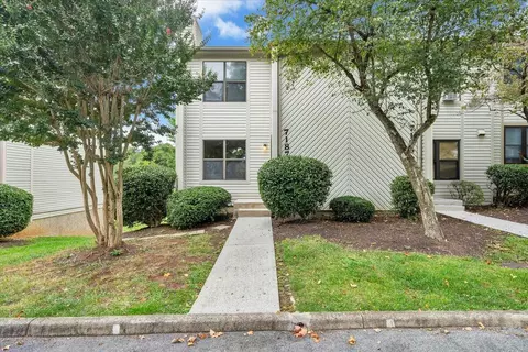 7187 Scarlet Oak Dr, Roanoke, VA 24019