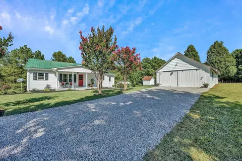 335 Green Level Rd, Boones Mill, VA 24065
